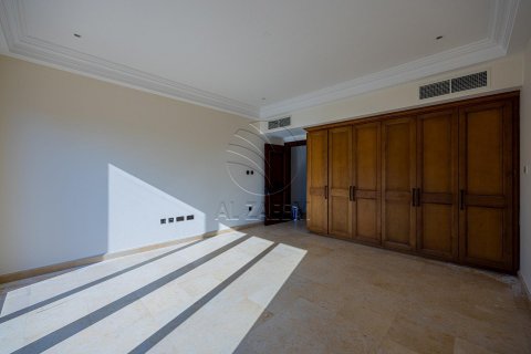 Müüa ridamaja on the Saadiyat Island, Abu Dhabi, AÜE: 3 magamistoaga, 401 m² Nr 615275 - pilt 12