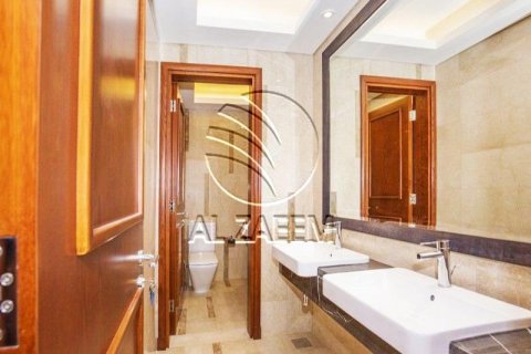 Vilë në The Marina, Abu Dhabi, Emiratet e Bashkuara Arabe 6 dhoma gjumi, 750 m2. № 615274 - Foto 13