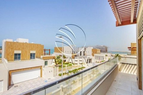 Vilë në The Marina, Abu Dhabi, Emiratet e Bashkuara Arabe 6 dhoma gjumi, 750 m2. № 615274 - Foto 14