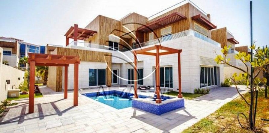 Vilë në The Marina, Abu Dhabi, Emiratet e Bashkuara Arabe 6 dhoma gjumi, 750 m2. № 615274