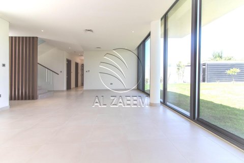 Vila na Yas Island, Abu Dhabi, SAE 5 ložnice, 692 m² Č.: 615276 - fotografie 4