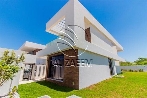 Vila na Yas Island, Abu Dhabi, SAE 5 ložnice, 692 m² Č.: 615276 - fotografie 1