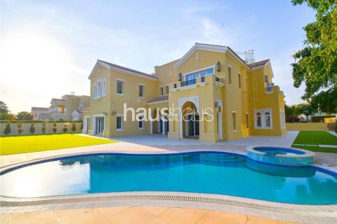 Villa in Arabian Ranches, Dubai, UAE 6 bedrooms, 805 sq.m. № 625868 - photo 1