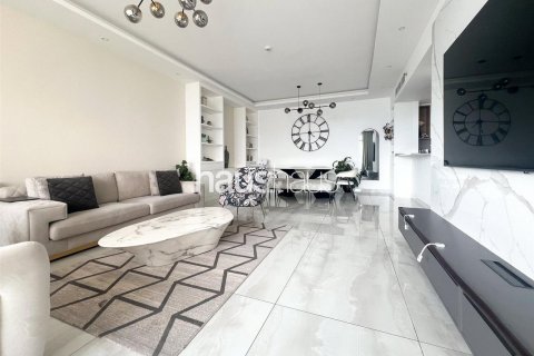 Apartemen di The Views, Dubai, UEA 2 kamar tidur, 153 m2 nomor 626495 - foto 1