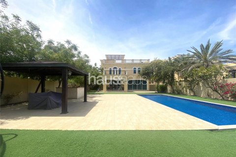 Vilë në Jumeirah Park, Dubai, Emiratet e Bashkuara Arabe 4 dhoma gjumi, 386 m2. № 626413 - Foto 4