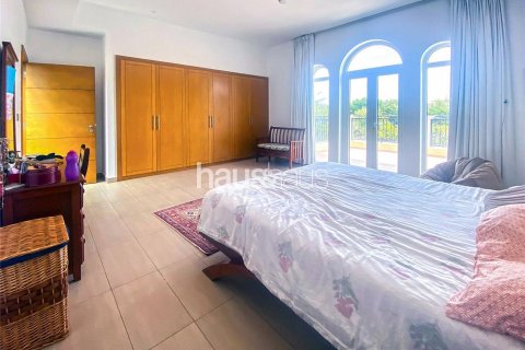 Vilë në Jumeirah Park, Dubai, Emiratet e Bashkuara Arabe 4 dhoma gjumi, 386 m2. № 626413 - Foto 7