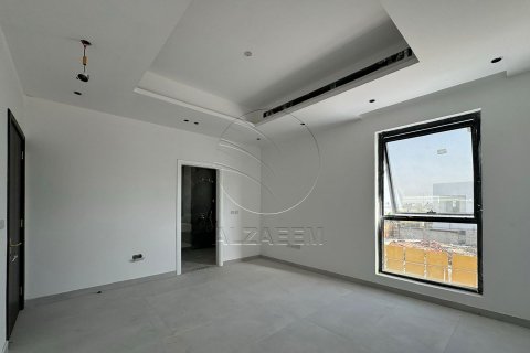 Vilë në Al Shamkha, Abu Dhabi, Emiratet e Bashkuara Arabe 5 dhoma gjumi, 560 m2. № 615063 - Foto 18