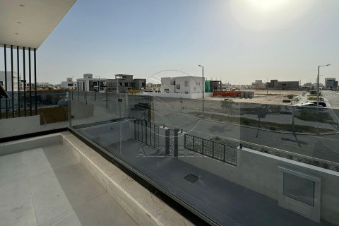 Vilë në Al Shamkha, Abu Dhabi, Emiratet e Bashkuara Arabe 5 dhoma gjumi, 560 m2. № 615063 - Foto 12