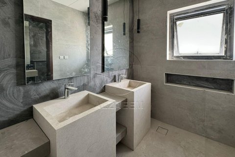 Vilë në Al Shamkha, Abu Dhabi, Emiratet e Bashkuara Arabe 5 dhoma gjumi, 560 m2. № 615063 - Foto 11