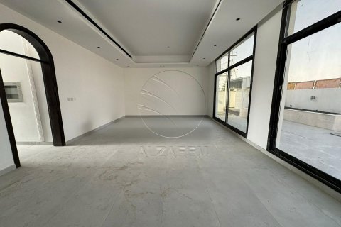 Vilë në Al Shamkha, Abu Dhabi, Emiratet e Bashkuara Arabe 5 dhoma gjumi, 560 m2. № 615063 - Foto 7