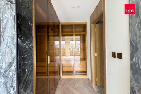 Vilë në Dubai, Emiratet e Bashkuara Arabe 3 dhoma gjumi, 219.9 m2. № 621352 - Foto 11
