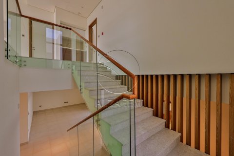 Vila na Yas Island, Abu Dhabi, SAE 5 ložnice, 674 m² Č.: 614997 - fotografie 8