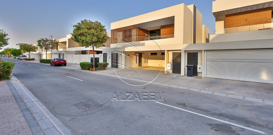 Vila na Yas Island, Abu Dhabi, SAE 5 ložnice, 674 m² Č.: 614997