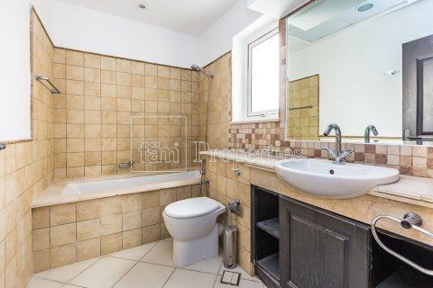 Vila di Dubai, UAE 4 bilik tidur, 708 meter persegi № 565391 - foto 13
