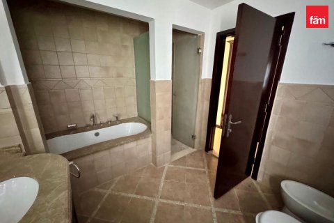 Vila di Dubai, UAE 4 bilik tidur, 708 meter persegi № 565391 - foto 16