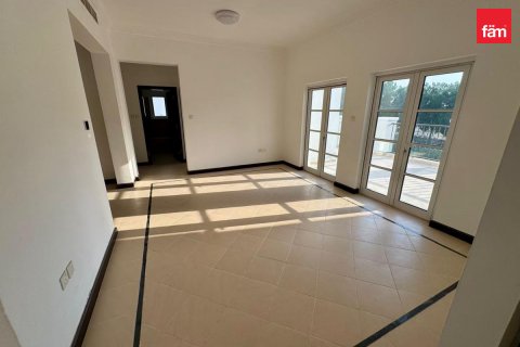 Vila di Dubai, UAE 4 bilik tidur, 708 meter persegi № 565391 - foto 3