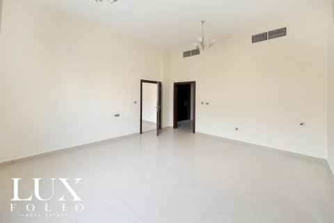 Al Barsha, Dubai, UAE의 임대용 빌라 침실 5개, 354제곱미터 번호 628395 - 사진 13