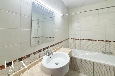 Al Barsha, Dubai, UAE의 임대용 빌라 침실 5개, 354제곱미터 번호 628395 - 사진 2