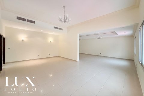 Al Barsha, Dubai, UAE의 임대용 빌라 침실 5개, 354제곱미터 번호 628395 - 사진 10