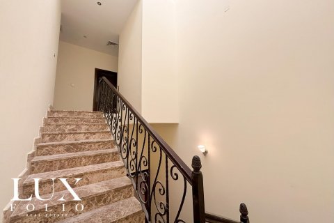 Al Barsha, Dubai, UAE의 임대용 빌라 침실 5개, 354제곱미터 번호 628395 - 사진 6