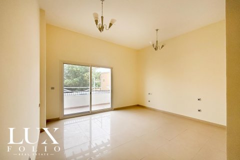 Al Barsha, Dubai, UAE의 임대용 빌라 침실 5개, 354제곱미터 번호 628395 - 사진 3