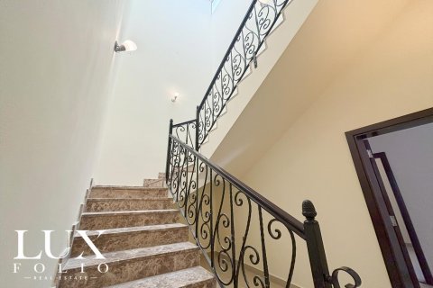 Al Barsha, Dubai, UAE의 임대용 빌라 침실 5개, 354제곱미터 번호 628395 - 사진 7