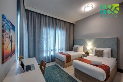 Vila di Al Jazirah Al Hamra, Ras Al Khaimah, UAE 3 bilik tidur, 185.8 meter persegi № 551783 - foto 7