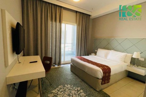 Vila di Al Jazirah Al Hamra, Ras Al Khaimah, UAE 3 bilik tidur, 185.8 meter persegi № 551783 - foto 12