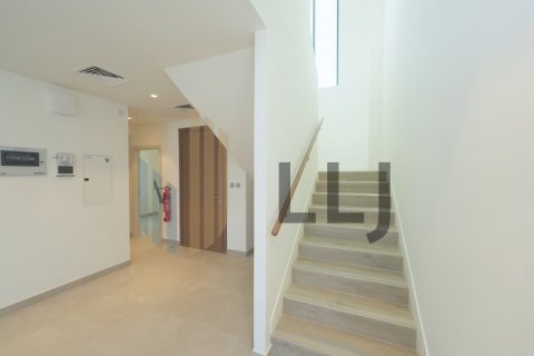 Villa on the Yas Island, Abu Dhabi, UAE 3 bedrooms, 168.7 sq.m. № 577751 - photo 4
