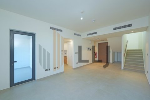 Villa on the Yas Island, Abu Dhabi, UAE 3 bedrooms, 168.7 sq.m. № 577751 - photo 2