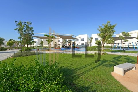 Villa on the Yas Island, Abu Dhabi, UAE 3 bedrooms, 168.7 sq.m. № 577751 - photo 21