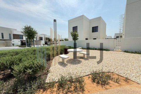 Vila di Yas Island, Abu Dhabi, UAE 3 bilik tidur, 187.9 meter persegi № 577752 - foto 22