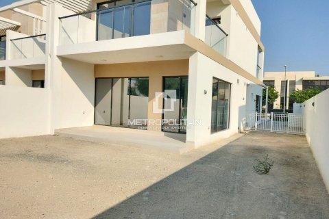 טאונהאוס להשכרה ב DAMAC Hills (Akoya by DAMAC), Dubai, איחוד האמירויות  4 חדרי שינה, 191 מ"ר, מספר 592872 - תמונה 4