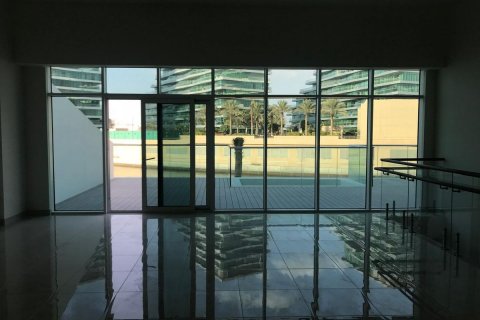 Shtëpi në qytet në Al Raha Beach, Abu Dhabi, Emiratet e Bashkuara Arabe 3 dhoma gjumi, 337 m2. № 594091 - Foto 3