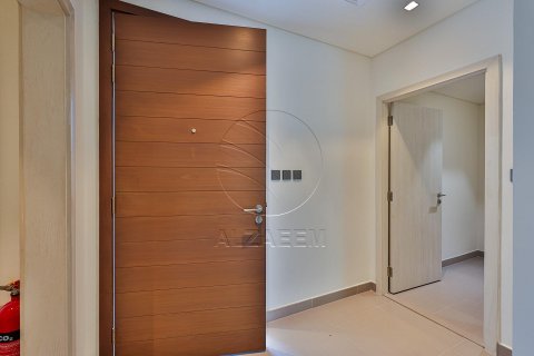 Villa on the Yas Island, Abu Dhabi, UAE 4 bedrooms, 315 sq.m. № 615307 - photo 9