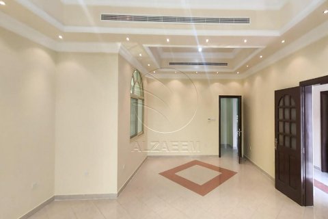 阿联酋 Abu Dhabi 待租 : 7 卧, 585 平方米 , 编号615303 - 照片 4