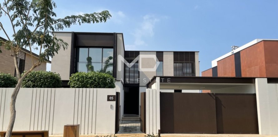 Saadiyat Island、Abu Dhabi、UAEにあるヴィラ 5ベッドルーム、537.8 m2 No555485