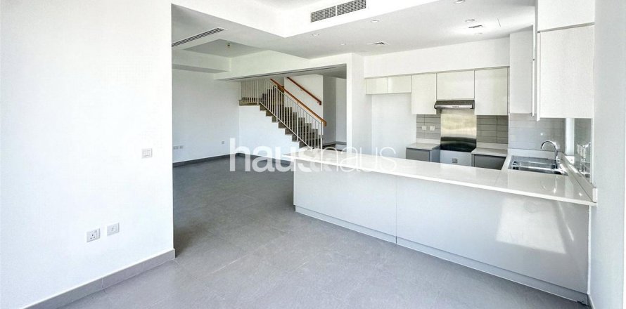 Vilë në Dubai Hills Estate, Dubai, Emiratet e Bashkuara Arabe 5 dhoma gjumi, 297 m2. № 627153