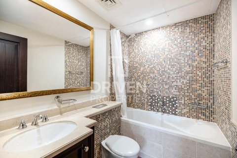 Apartemen di Old Town, Dubai, UEA 2 kamar tidur, 125 m2 nomor 603171 - foto 13
