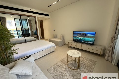 Apartment in Business Bay, Dubai, UAE 52.9 sq.m. № 580045 - photo 1