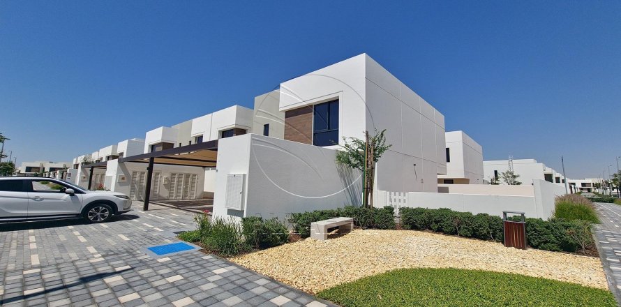 Shtëpi në qytet në Yas Island, Abu Dhabi, Emiratet e Bashkuara Arabe 3 dhoma gjumi, 163 m2. № 616013