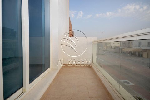 Villa sa Al Reef, Abu Dhabi, UAE 3 silid-tulugan, 225 sq.m. № 616008 - larawan 8