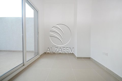 Villa sa Al Reef, Abu Dhabi, UAE 3 silid-tulugan, 225 sq.m. № 616008 - larawan 7
