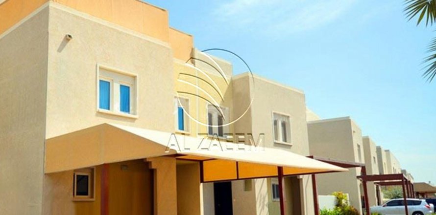 Villa sa Al Reef, Abu Dhabi, UAE 3 silid-tulugan, 225 sq.m. № 616008