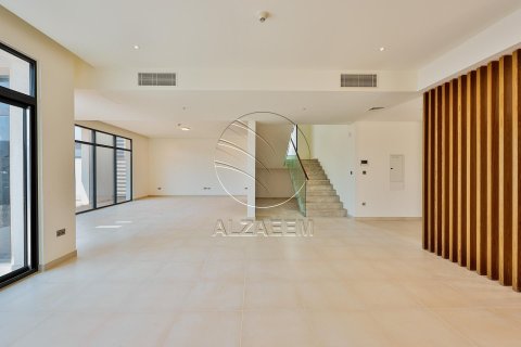 Villa on the Yas Island, Abu Dhabi, UAE 4 bedrooms, 599 sq.m. № 615604 - photo 7