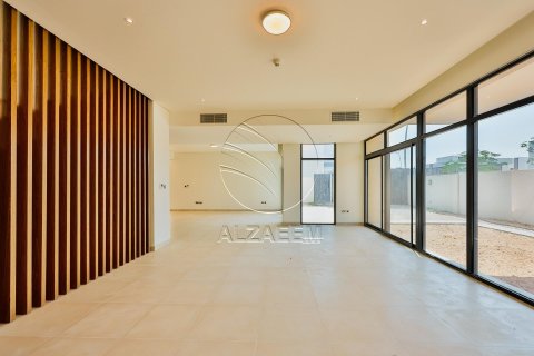 Villa on the Yas Island, Abu Dhabi, UAE 4 bedrooms, 599 sq.m. № 615604 - photo 12