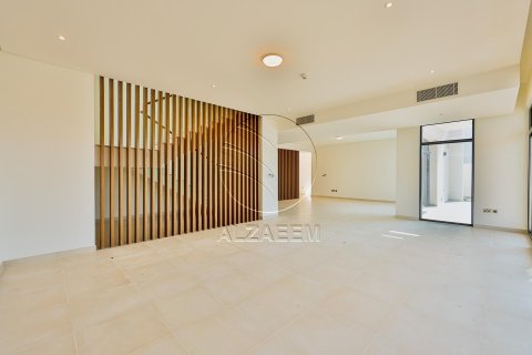 Villa on the Yas Island, Abu Dhabi, UAE 4 bedrooms, 599 sq.m. № 615604 - photo 11