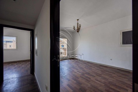 Villa en alquiler en Al Reef, Abu Dhabi, EAU 5 dormitorios, 273 m2 № 615605 - foto 15