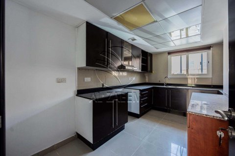 Villa en alquiler en Al Reef, Abu Dhabi, EAU 5 dormitorios, 273 m2 № 615605 - foto 6