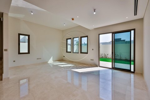 Villa in Khalifa City, Abu Dhabi, UAE 4 bedrooms, 316 sq.m. № 615606 - photo 5